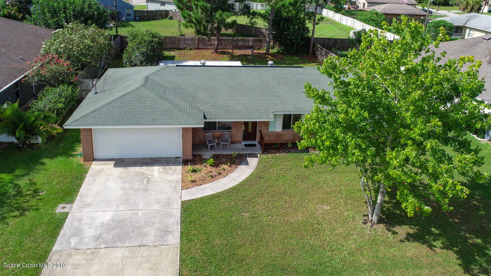 464 Crystal Mist Road Northwest Palm Bay, FL 32907 - Photo 26 of 29 medium-1