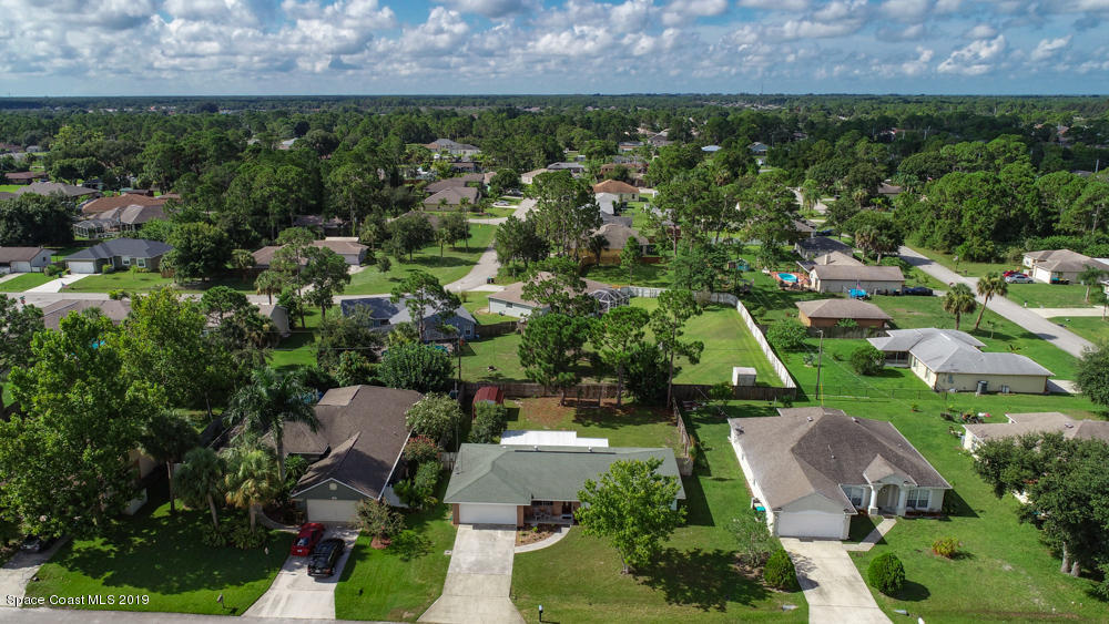464 Crystal Mist Road Northwest Palm Bay, FL 32907 - Photo 29 of 29 medium-3