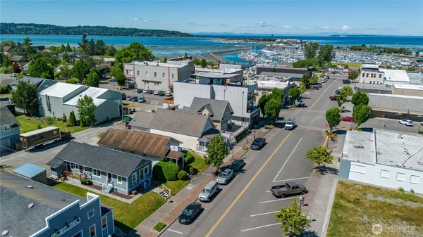 $440,000 | 349 H Street, Blaine, WA 98230