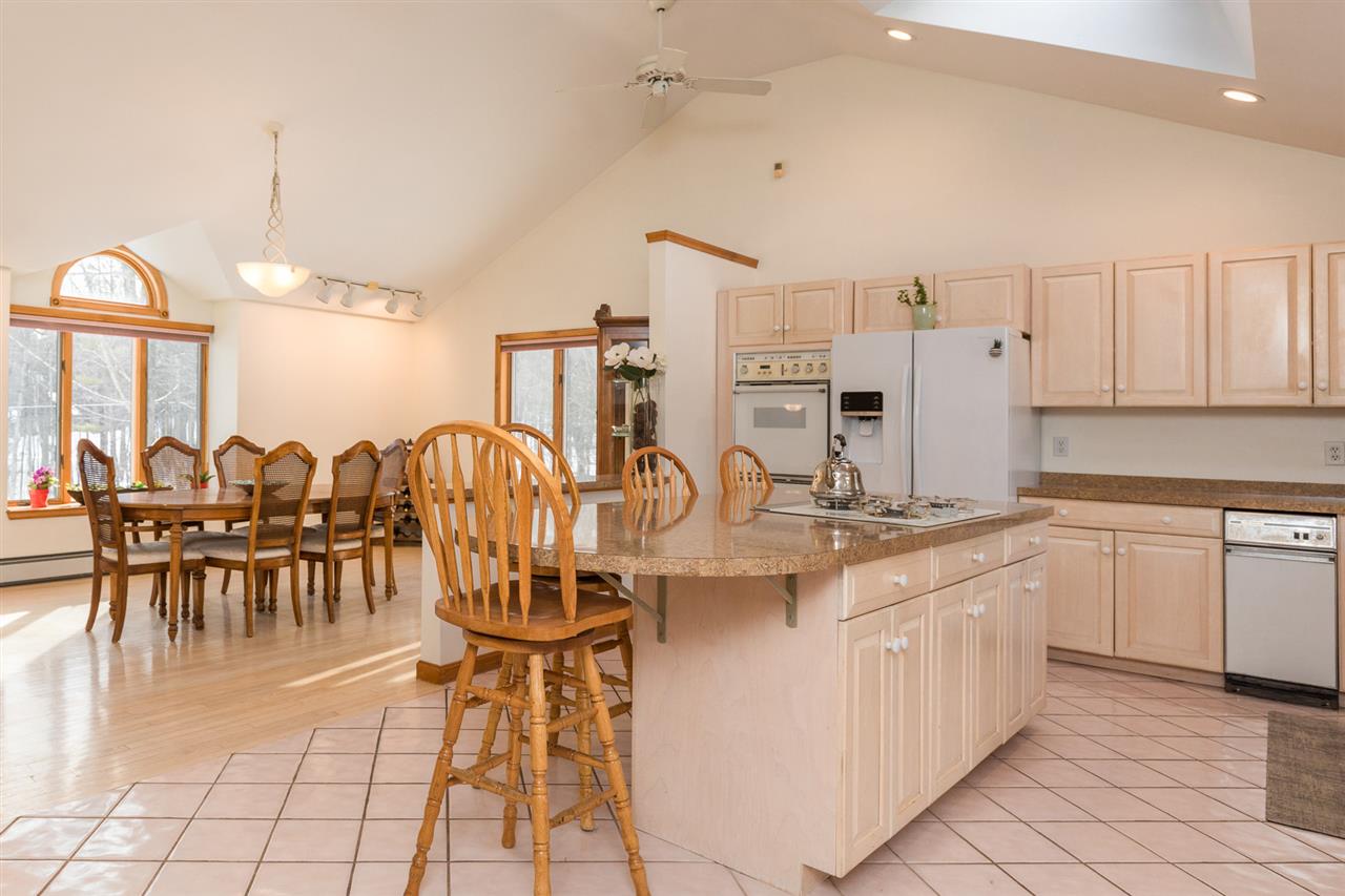 75 Canaan Road Strafford, NH 03884 - Photo 7 of 40