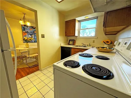 $235,000 | 3992 Beechwood Boulevard, Pittsburgh, PA 15217