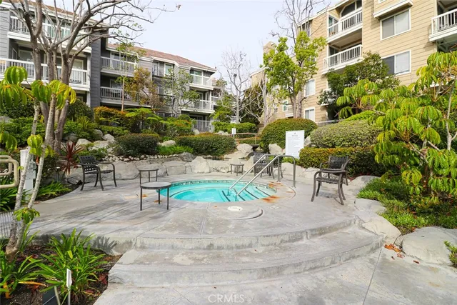 $700,000 | 20331 Bluffside Circle, Unit 417, Huntington Beach, CA 92646