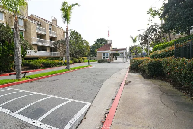 $700,000 | 20331 Bluffside Circle, Unit 417, Huntington Beach, CA 92646