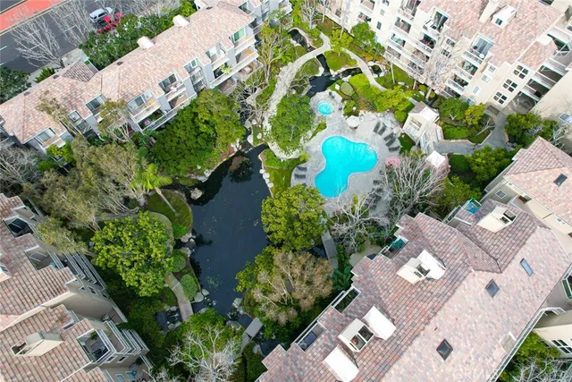 $700,000 | 20331 Bluffside Circle, Unit 417, Huntington Beach, CA 92646