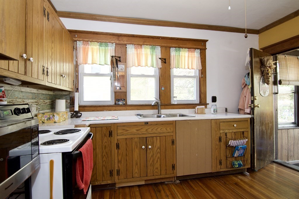 72-74 Silver Street Springfield, MA 01107 - Photo 16 of 42 Gallery Image 16