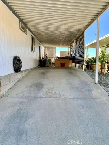 a view of a garage