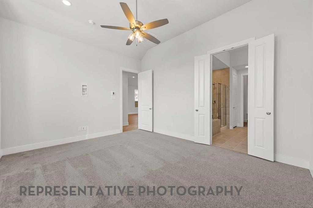 1033 Alberta Spruce Road Justin, TX 76247 - Photo 9 of 19 Gallery Image 9
