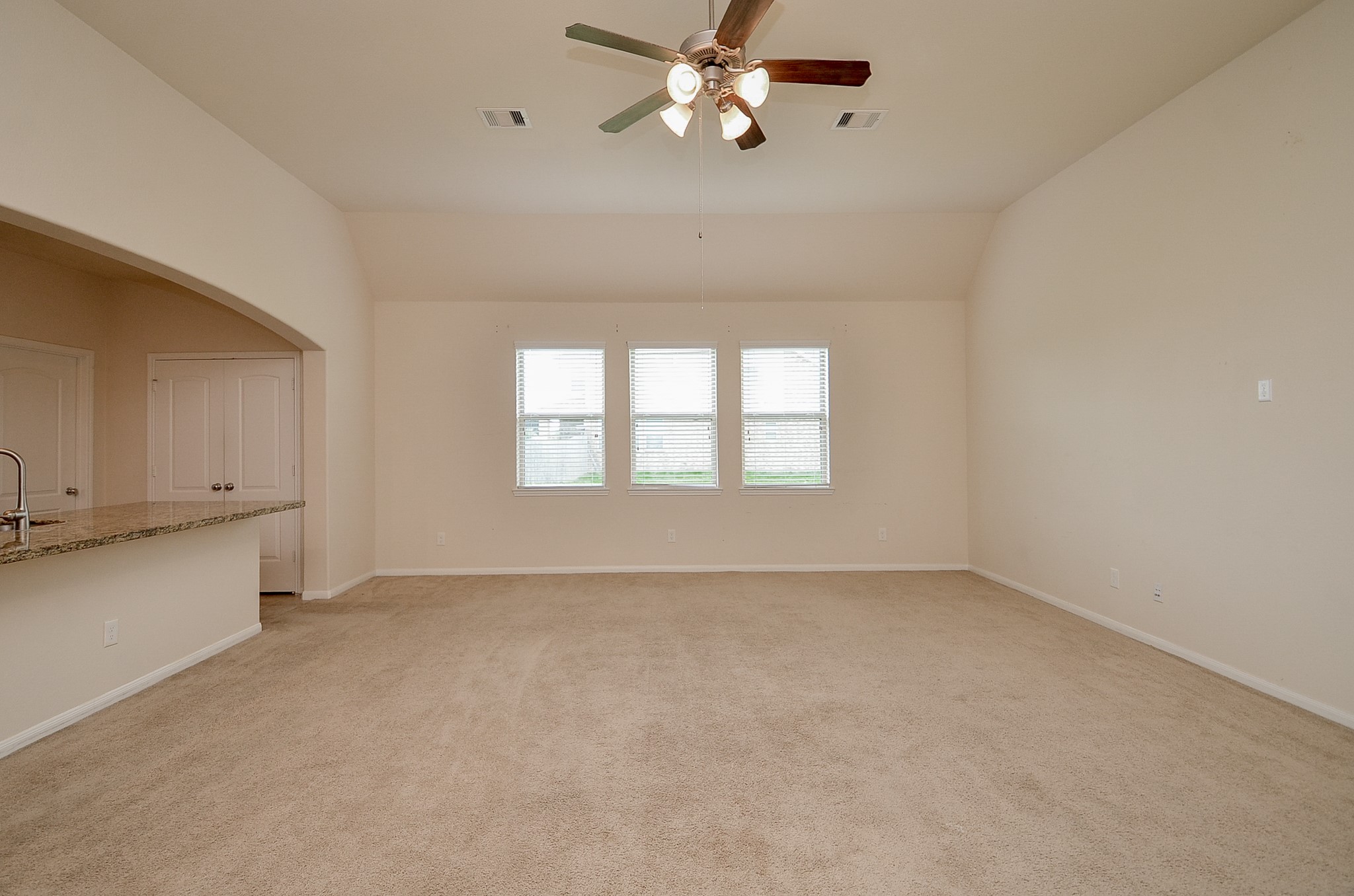 2227 Leonetti Lane Rosenberg, TX 77471 - Photo 22 of 47 Living area