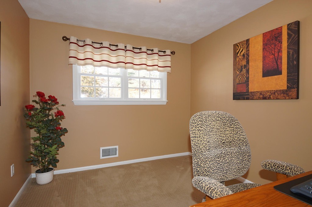 237 Mill Road Chelmsford, MA 01824 - Photo 15 of 27