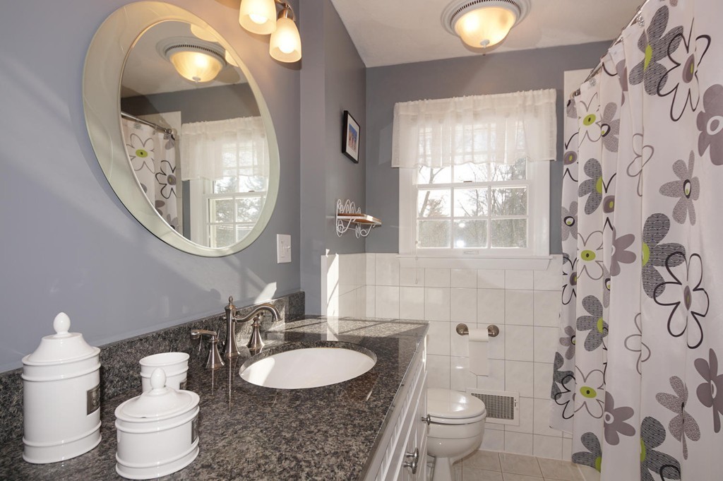 237 Mill Road Chelmsford, MA 01824 - Photo 16 of 27