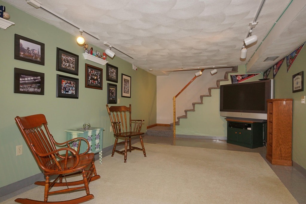 237 Mill Road Chelmsford, MA 01824 - Photo 17 of 27