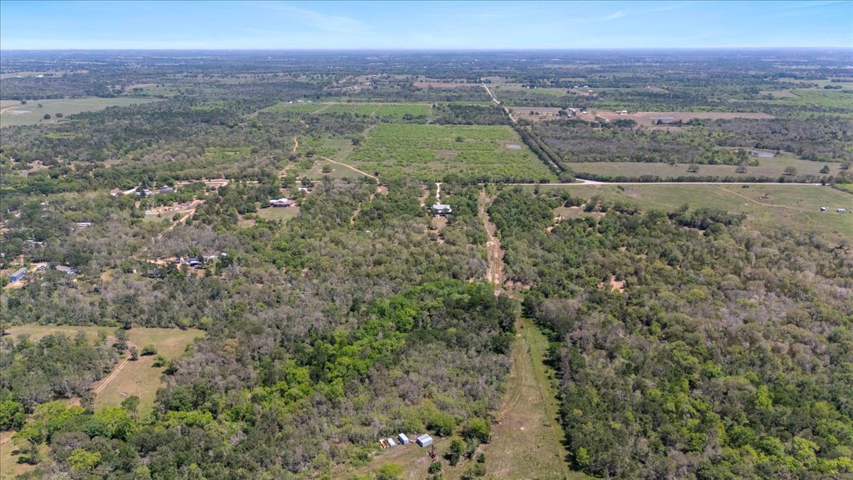 550 League Line Road Smithville, TX 78957 - Photo 39 of 40 a view of a city with an outdoor space