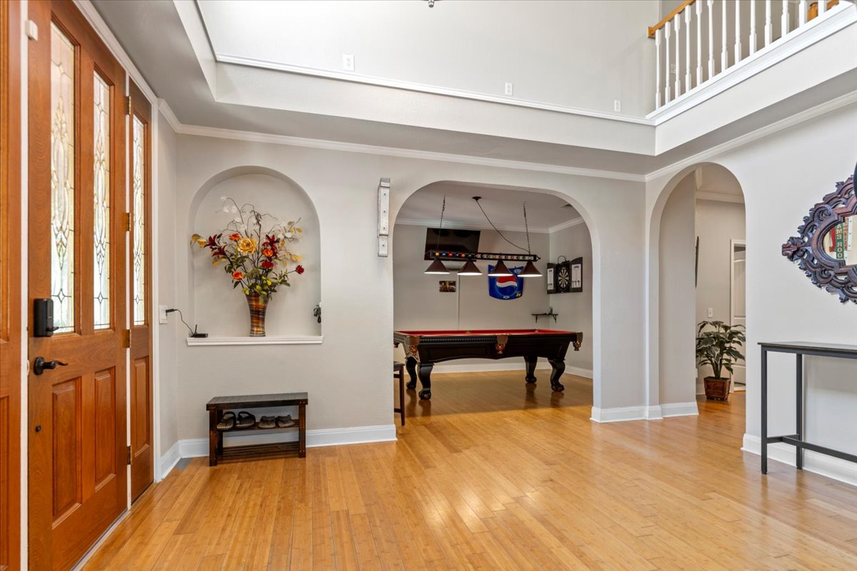 550 League Line Road Smithville, TX 78957 - Photo 6 of 40 a view of livingroom with furniture workspace and window