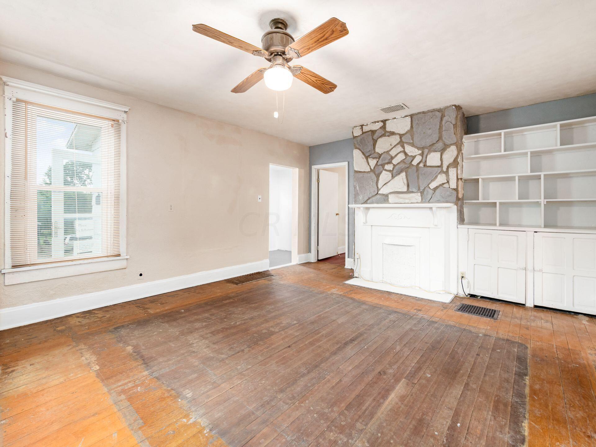 100 Colton Road Columbus, OH 43207 - Photo 5 of 40 008_eb68f458_i 100 Colton 009