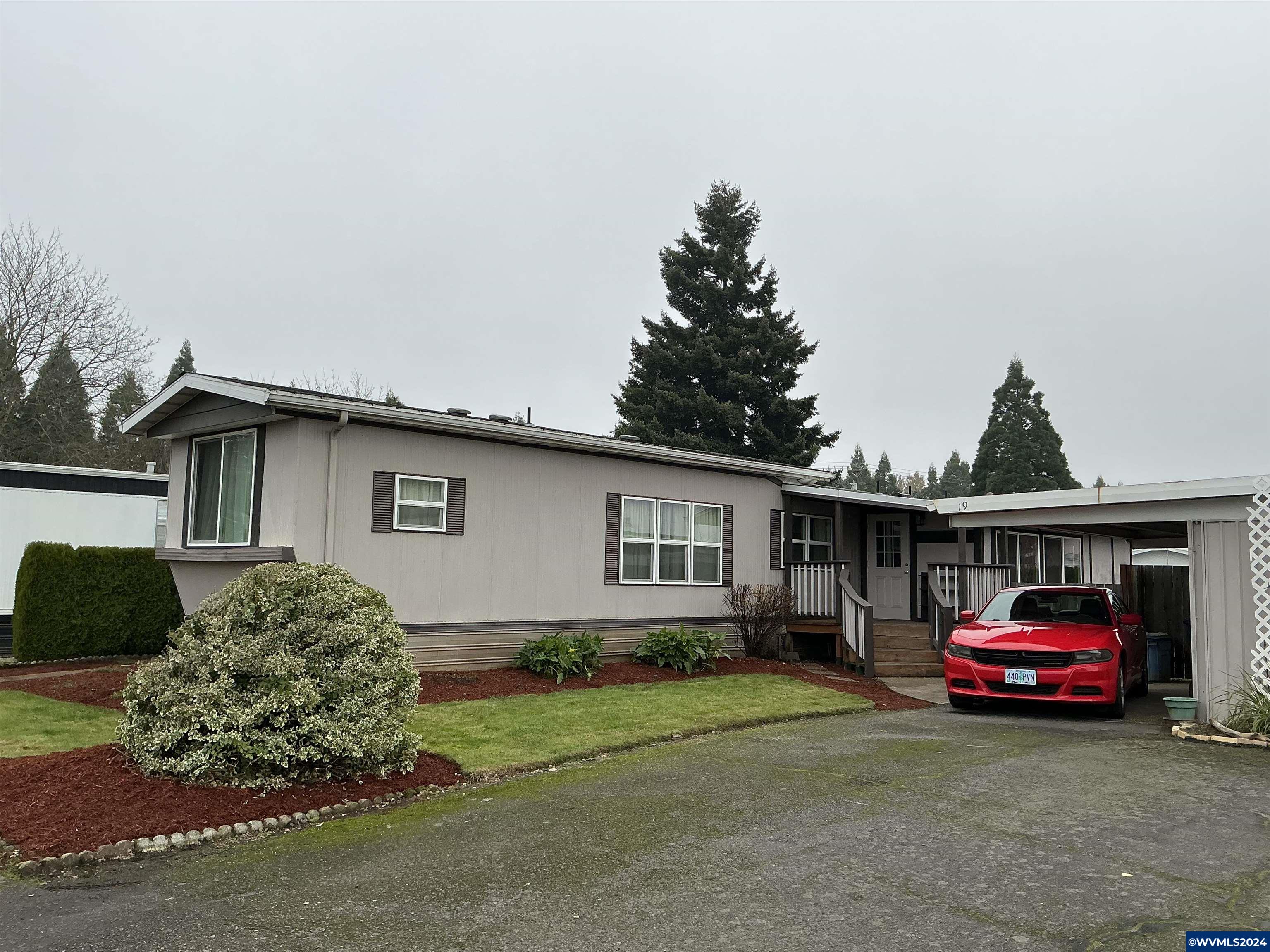 5422 Portland Road Northeast, Unit 19 Salem, OR 97305 - Photo 3 of 26