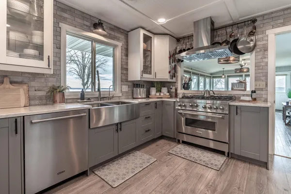 $1,499,999 | 736 Shorewood Drive, Detroit Lakes, MN 56501