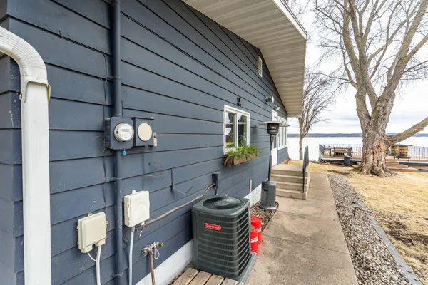 $1,499,999 | 736 Shorewood Drive, Detroit Lakes, MN 56501