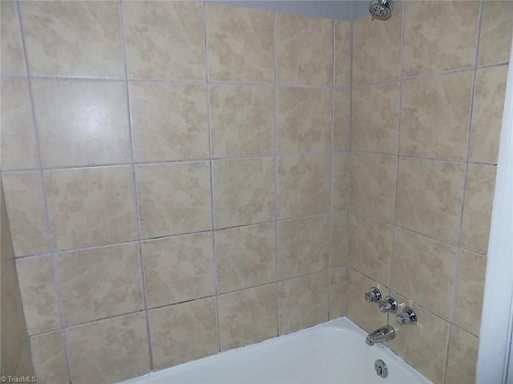 214 Mendenhall Road Jamestown, NC 27282 - Photo 15 of 30 Gallery Image 15