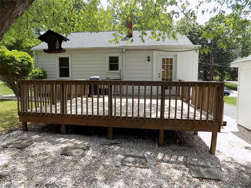 214 Mendenhall Road Jamestown, NC 27282 - Photo 17 of 30 Gallery Image 17