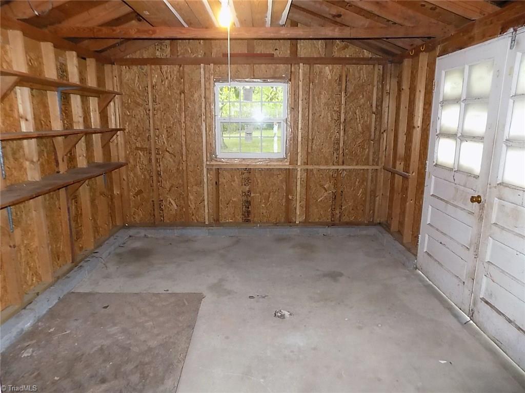 214 Mendenhall Road Jamestown, NC 27282 - Photo 20 of 30 Gallery Image 20