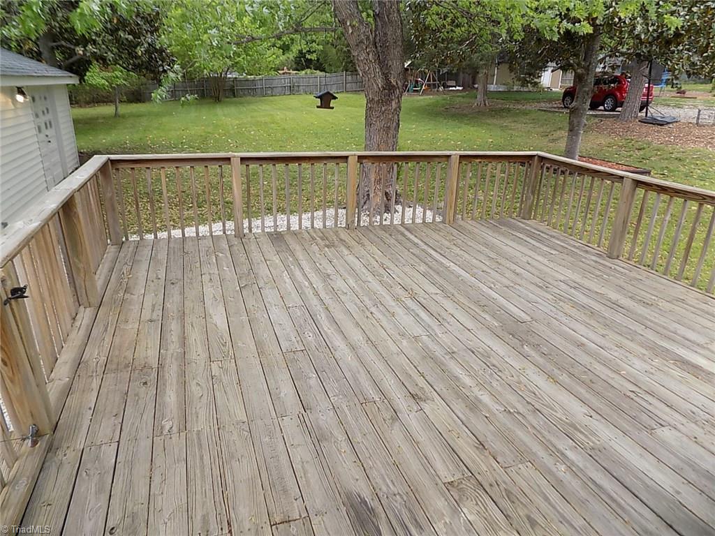 214 Mendenhall Road Jamestown, NC 27282 - Photo 26 of 30 Gallery Image 26