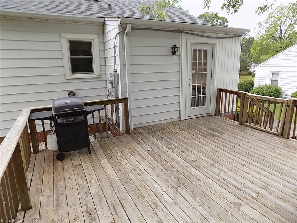 214 Mendenhall Road Jamestown, NC 27282 - Photo 28 of 30 Gallery Image 28