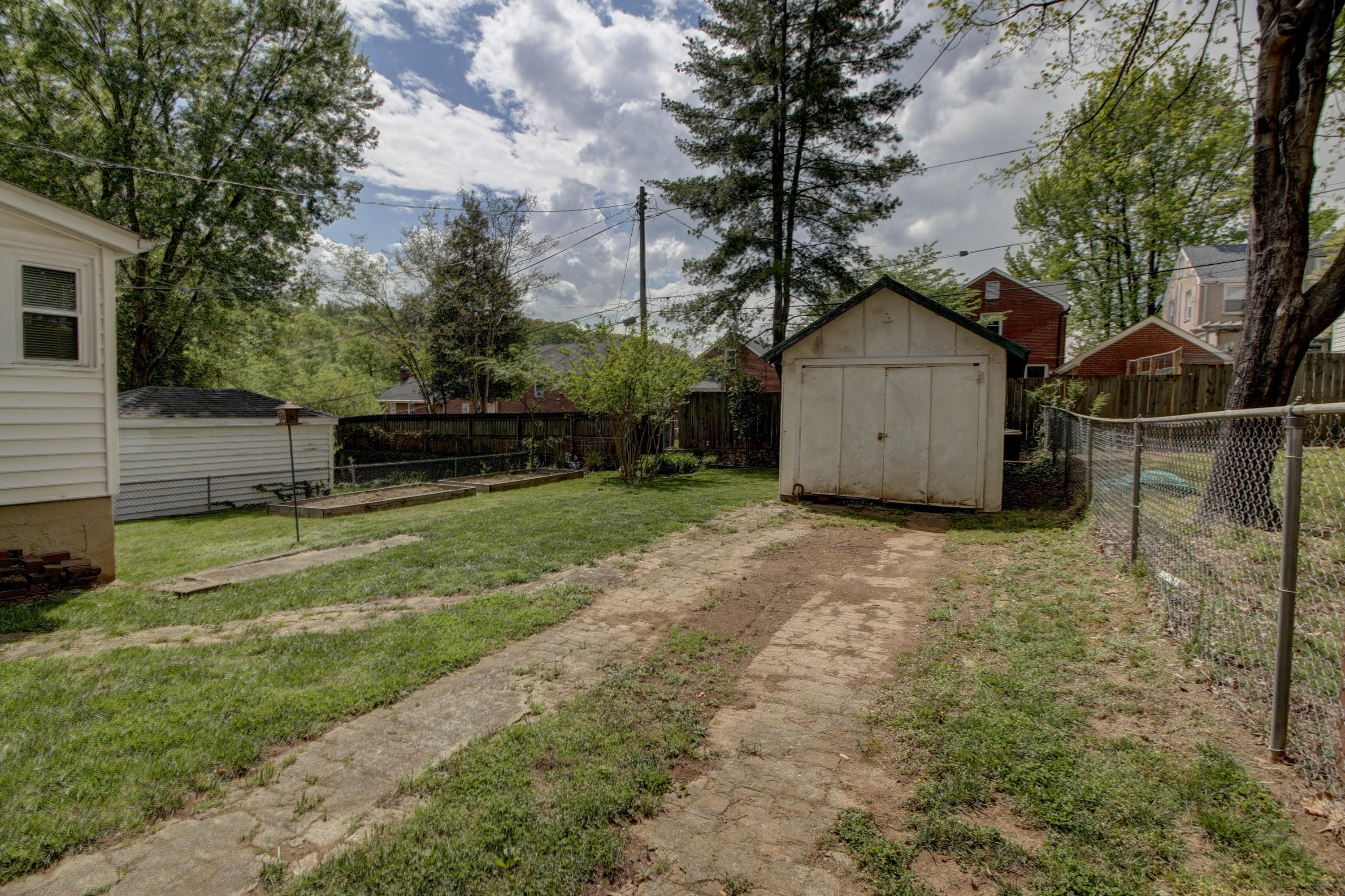 1905 Brighton Road Southwest Roanoke, VA 24015 - Photo 18 of 27 _MG_1260_1_2_3_4_5_6