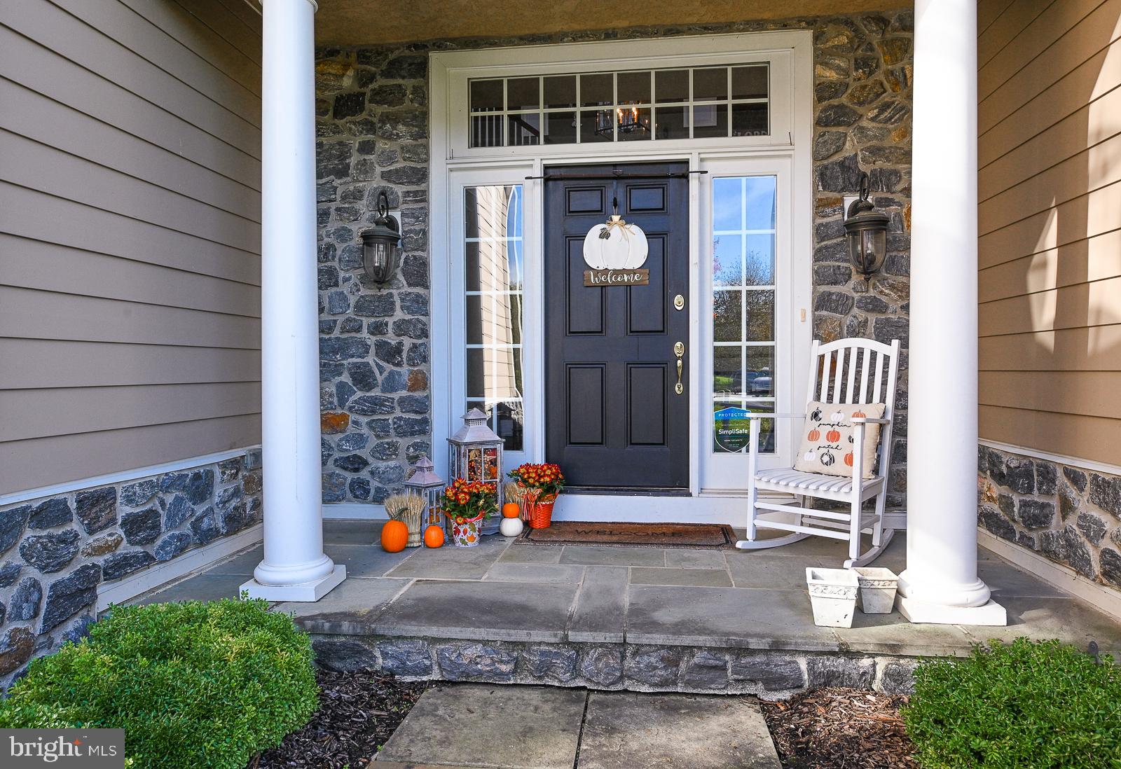 29 Fetters Mill Drive Malvern, PA 19355 - Photo 4 of 49 Front Porch