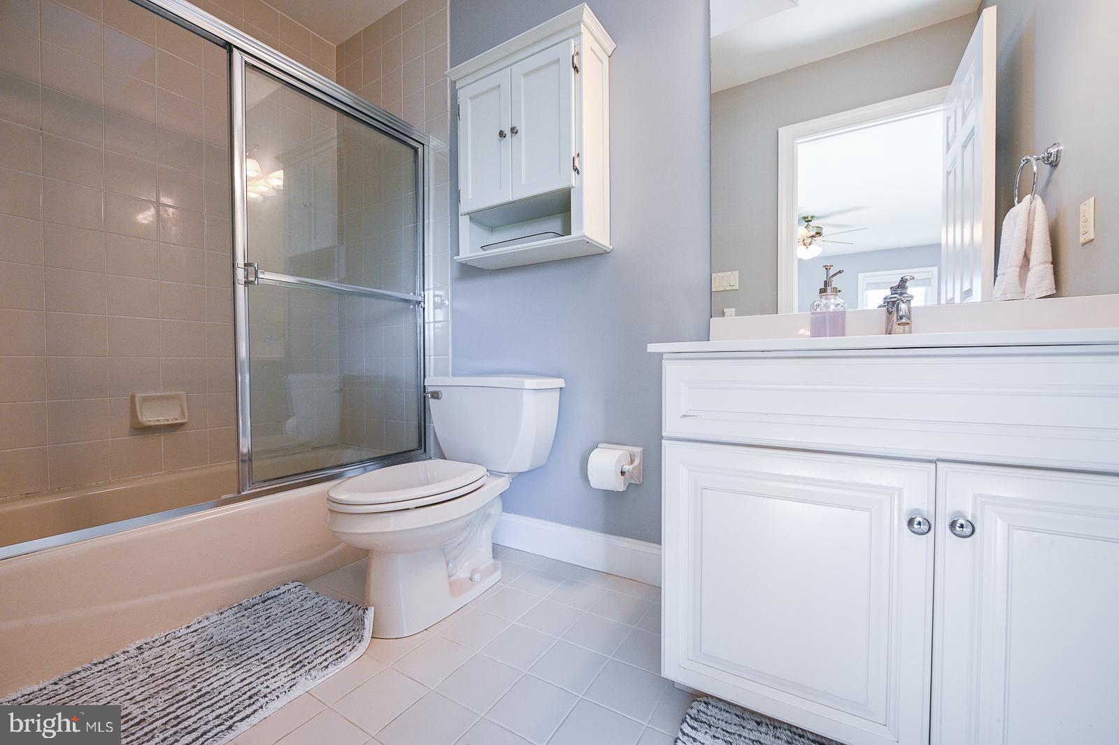 29 Fetters Mill Drive Malvern, PA 19355 - Photo 32 of 49 Bathroom off of Bedroom #2