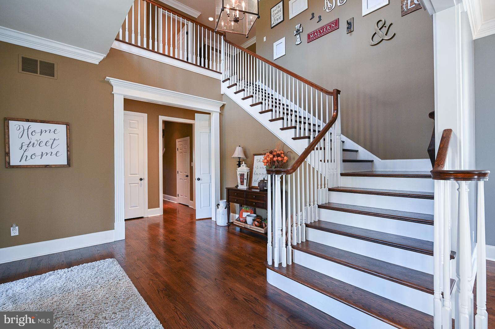 29 Fetters Mill Drive Malvern, PA 19355 - Photo 5 of 49 Formal Foyer