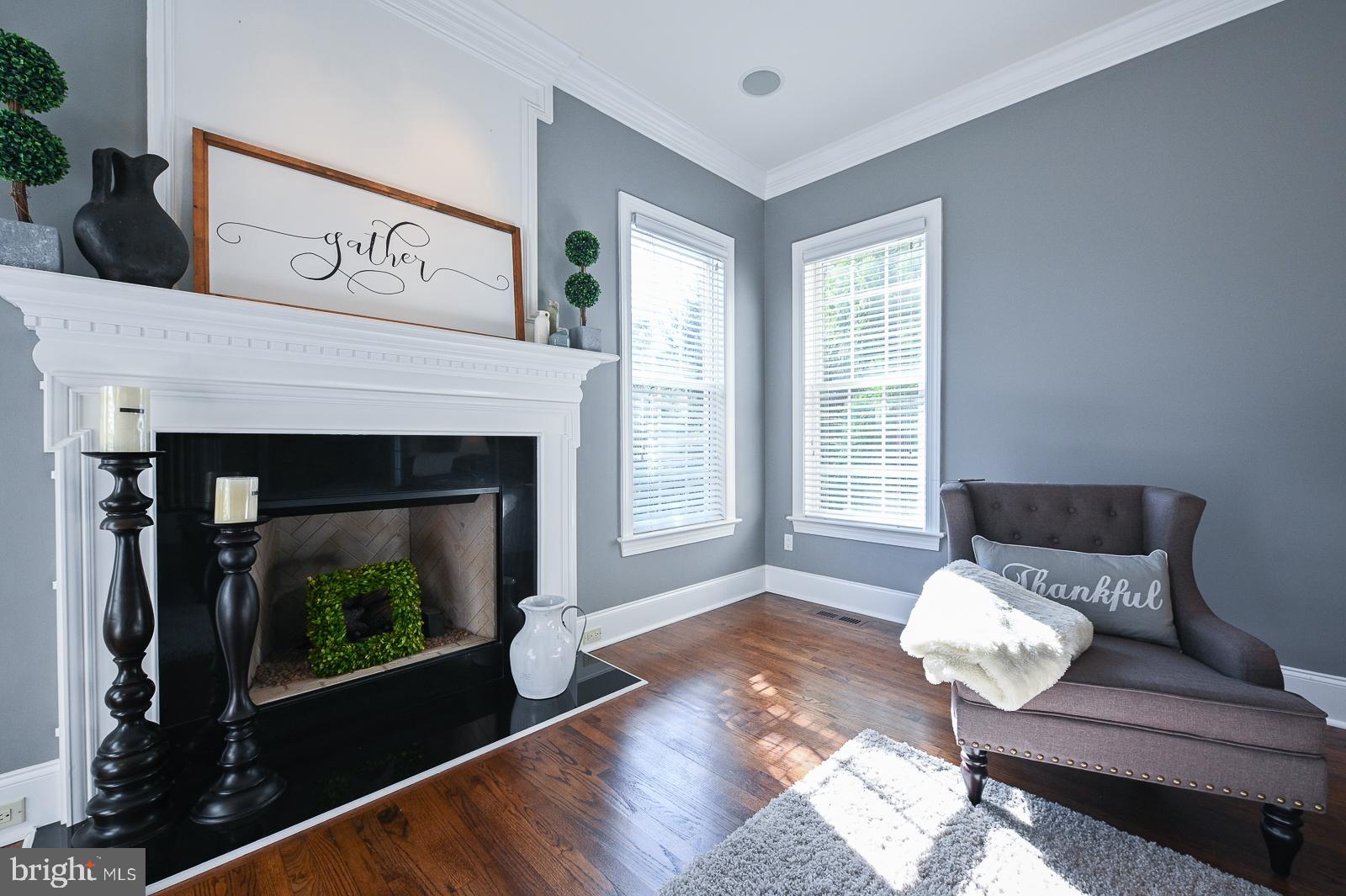 29 Fetters Mill Drive Malvern, PA 19355 - Photo 10 of 49 Living Room