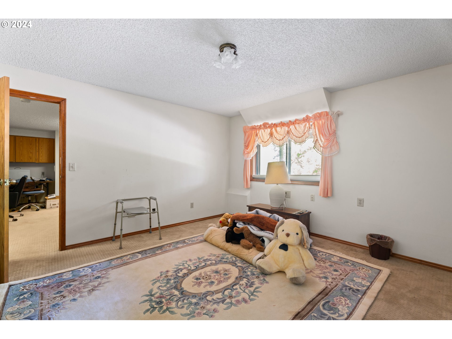 6215 Southwest Prosperity Park Road Tualatin, OR 97062 - Photo 30 of 46 Gallery Image 30
