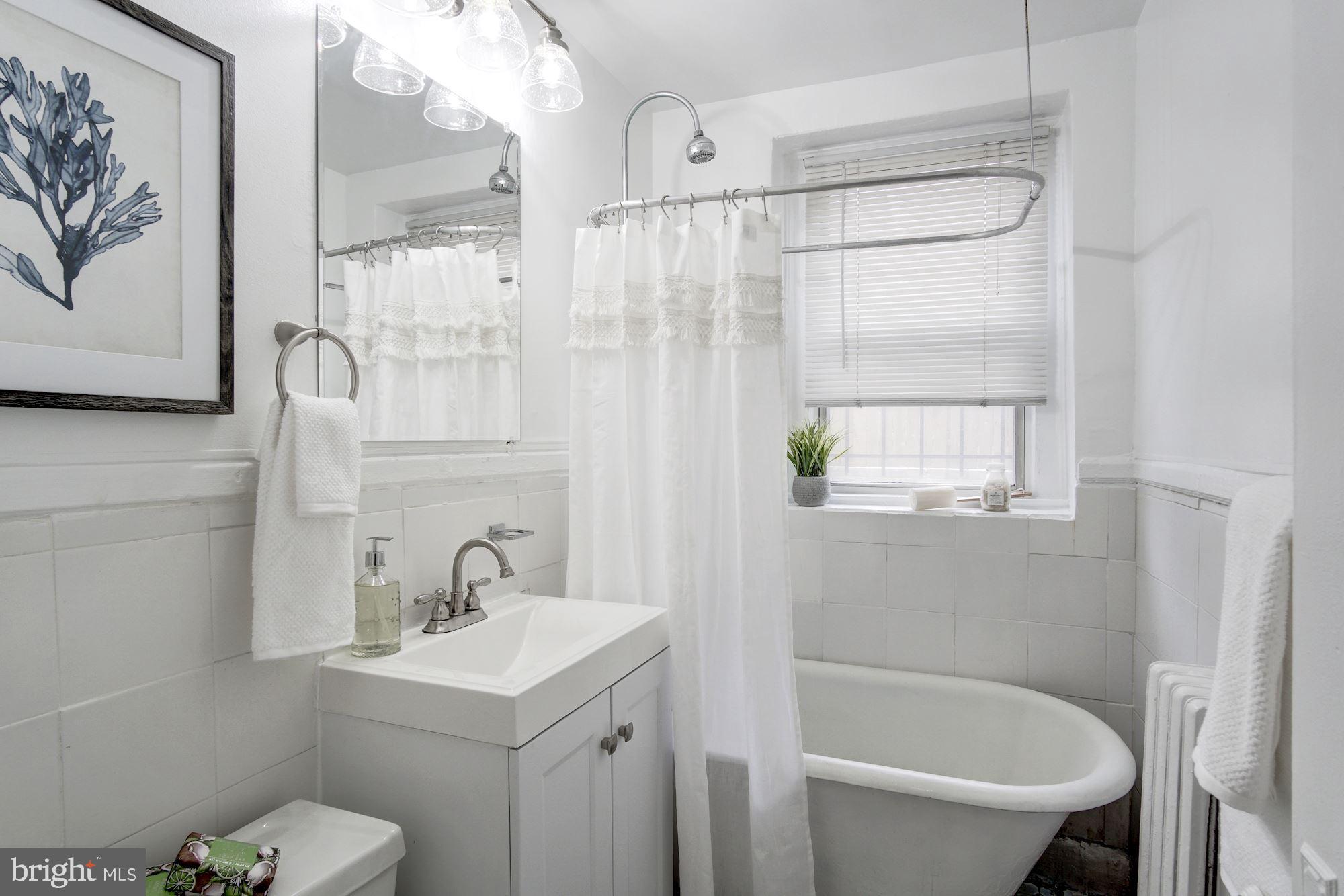 1820 Clydesdale Place Northwest, Unit 109 Washington, DC 20009 - Photo 17 of 20