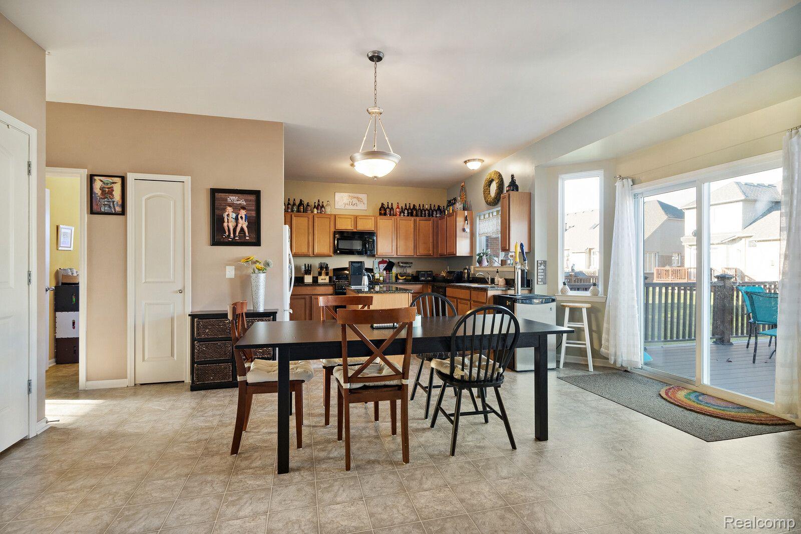 30248 Bradmore Road Warren, MI 48092 - Photo 9 of 33 Gallery Image 9