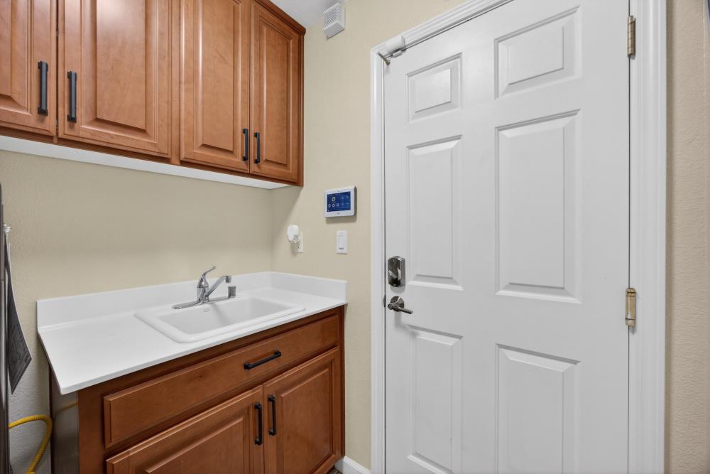 3670 Topaz Road West Sacramento, CA 95691 - Photo 10 of 97