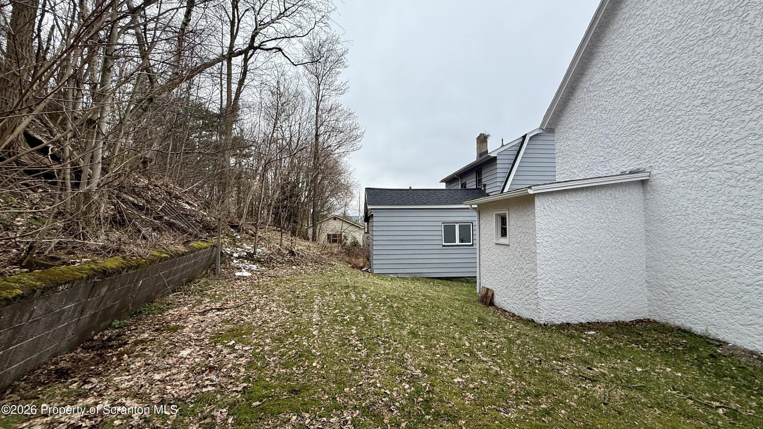 140 Sand Street Dunmore, PA 18510 - Photo 11 of 12 IMG_2285