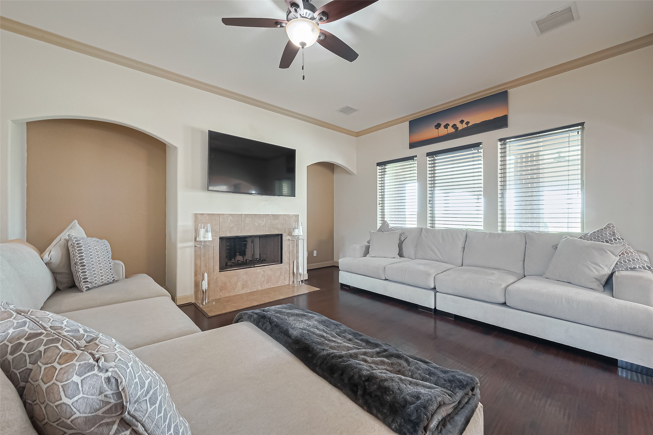 4810 Dubuque Parkway Rosharon, TX 77583 - Photo 12 of 45 a living room with furniture and a fireplace