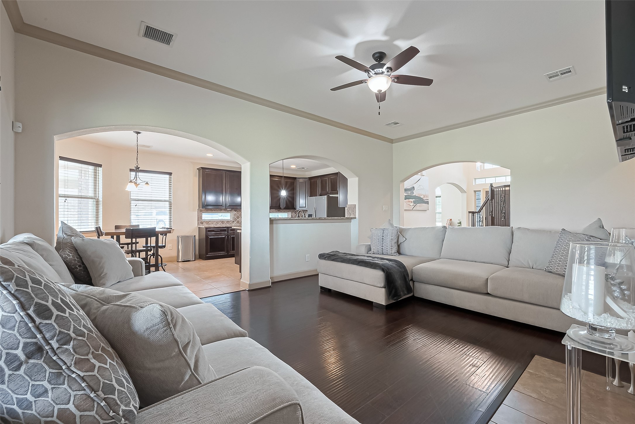 4810 Dubuque Parkway Rosharon, TX 77583 - Photo 13 of 45 a living room with furniture and a large window