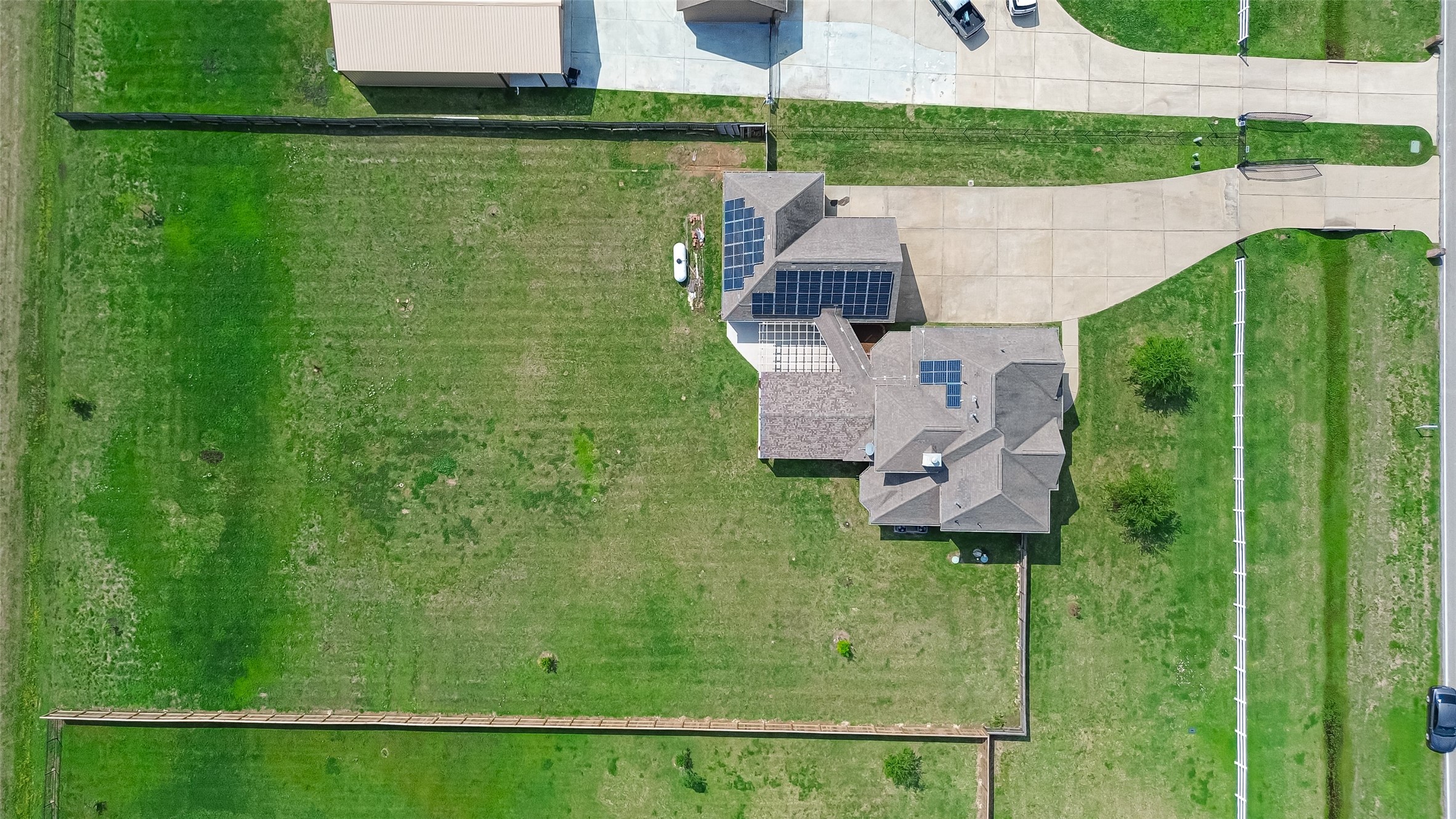 4810 Dubuque Parkway Rosharon, TX 77583 - Photo 39 of 45 a aerial view of a house