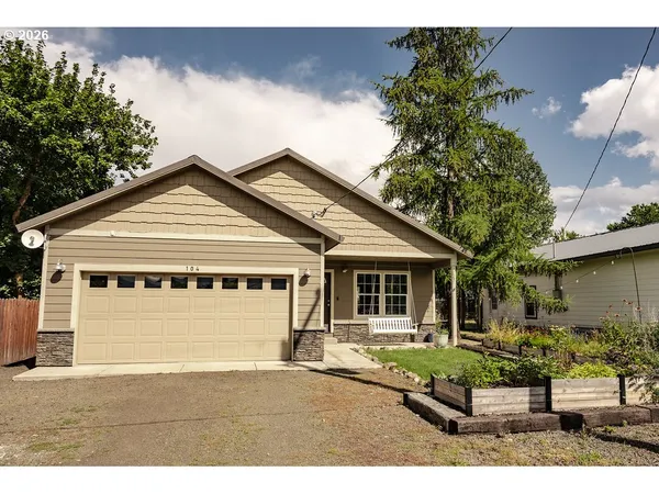 $475,900 | 104 North College Street, Joseph, OR 97846