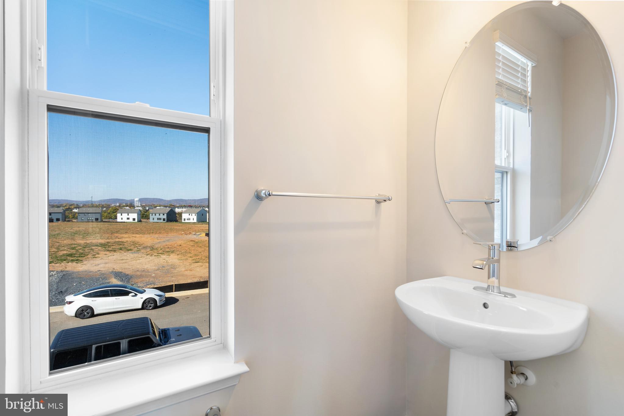 760 Union Street Frederick, MD 21701 - Photo 14 of 33 Powder Room