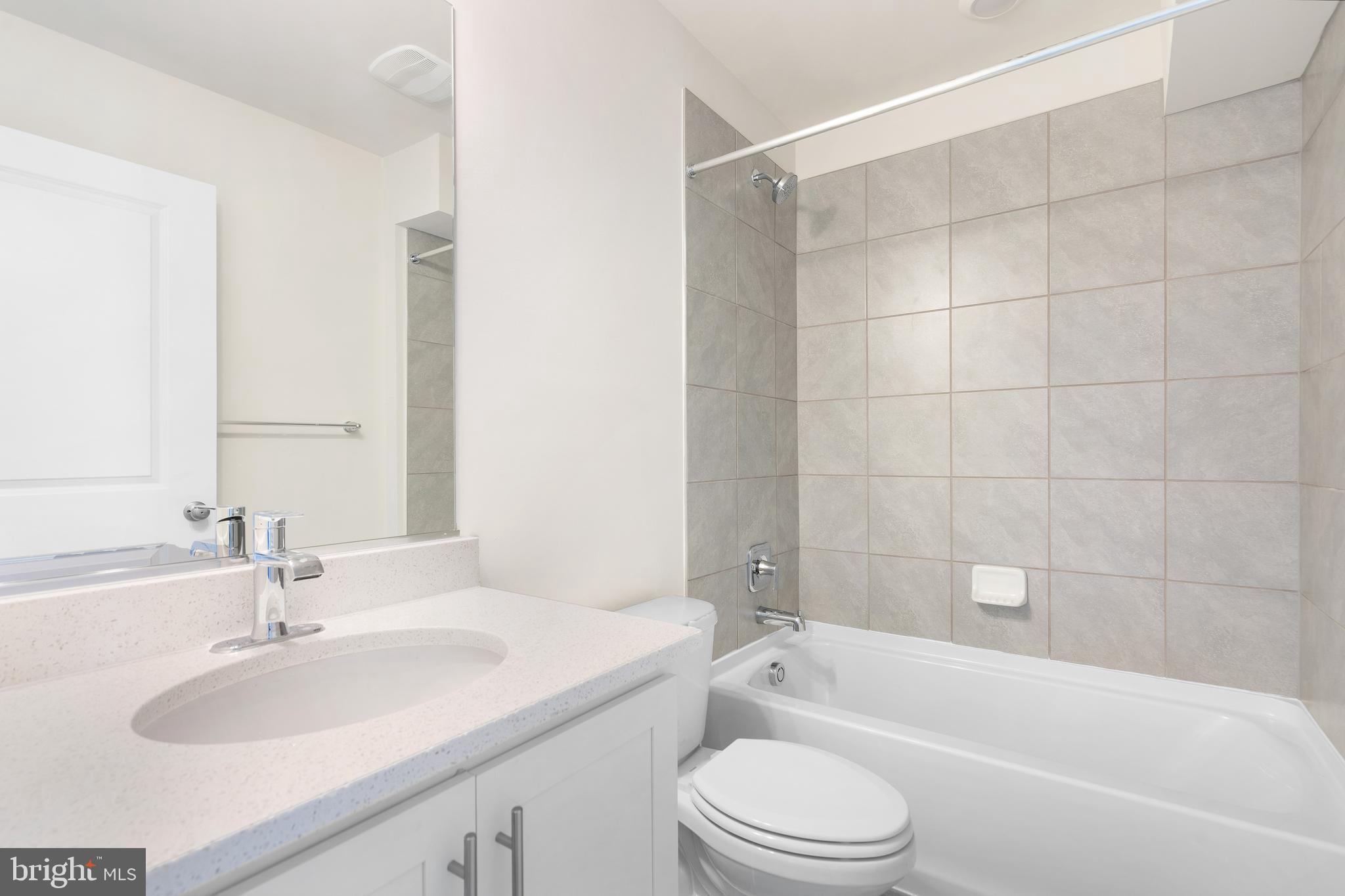 760 Union Street Frederick, MD 21701 - Photo 29 of 33 Lower level Full bath