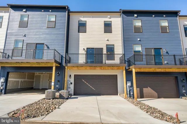 $2,795 | 760 Union Street, Frederick, MD 21701