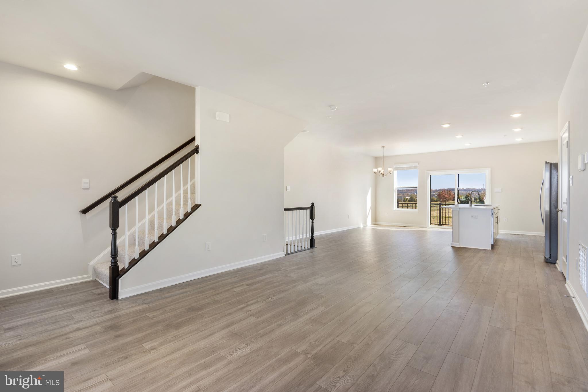 760 Union Street Frederick, MD 21701 - Photo 6 of 33 Living Room View#4