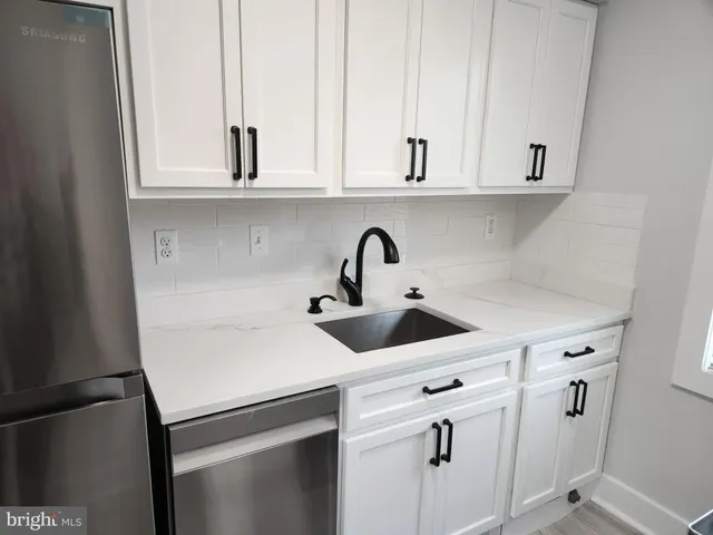 $199,000 | 3809 V Street Southeast, Unit 202, Washington, DC 20020