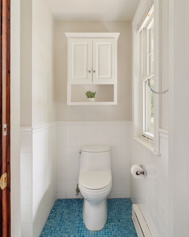 59 Pemberton Street, Unit 1 Cambridge, MA 02140 - Photo 26 of 30 a bathroom with a toilet