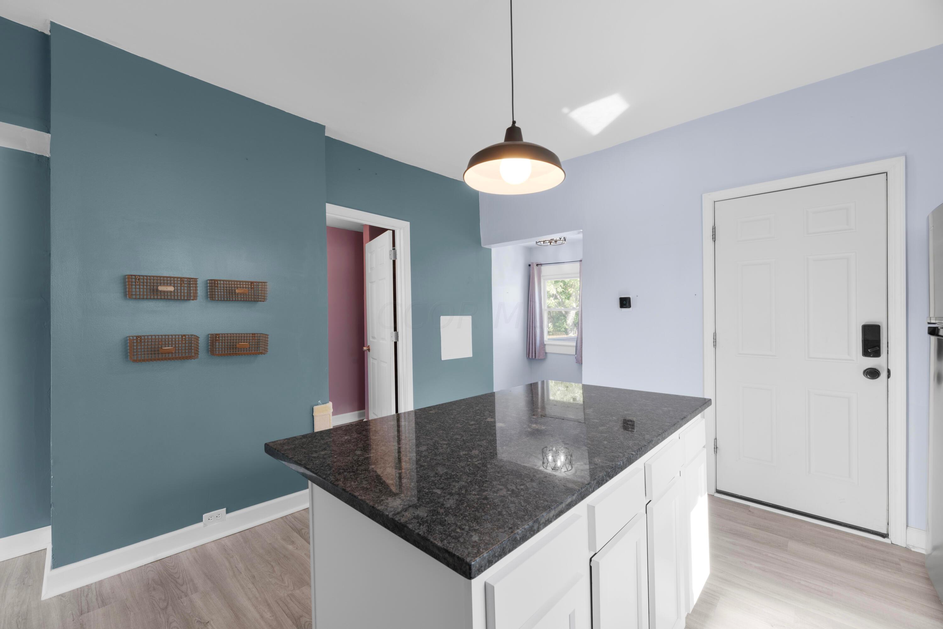 1320 East Weber Road Columbus, OH 43224 - Photo 15 of 42 MAR_1269
