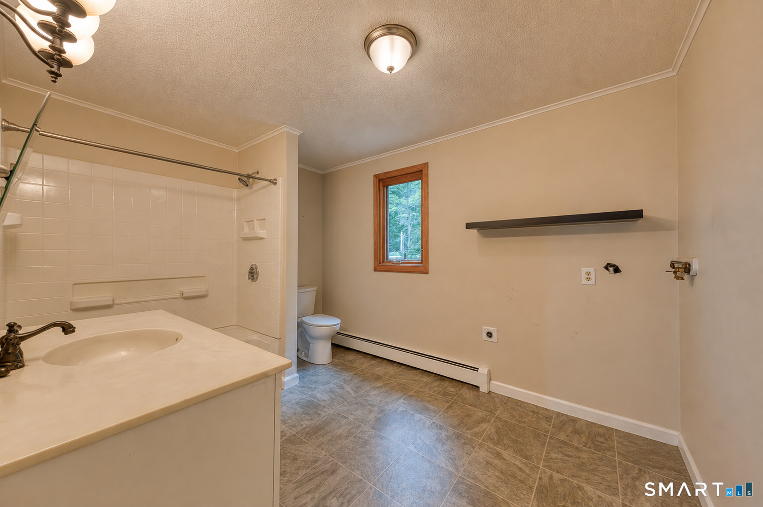 63 Bay Road East Hampton, CT 06424 - Photo 17 of 31 Gallery Image 17