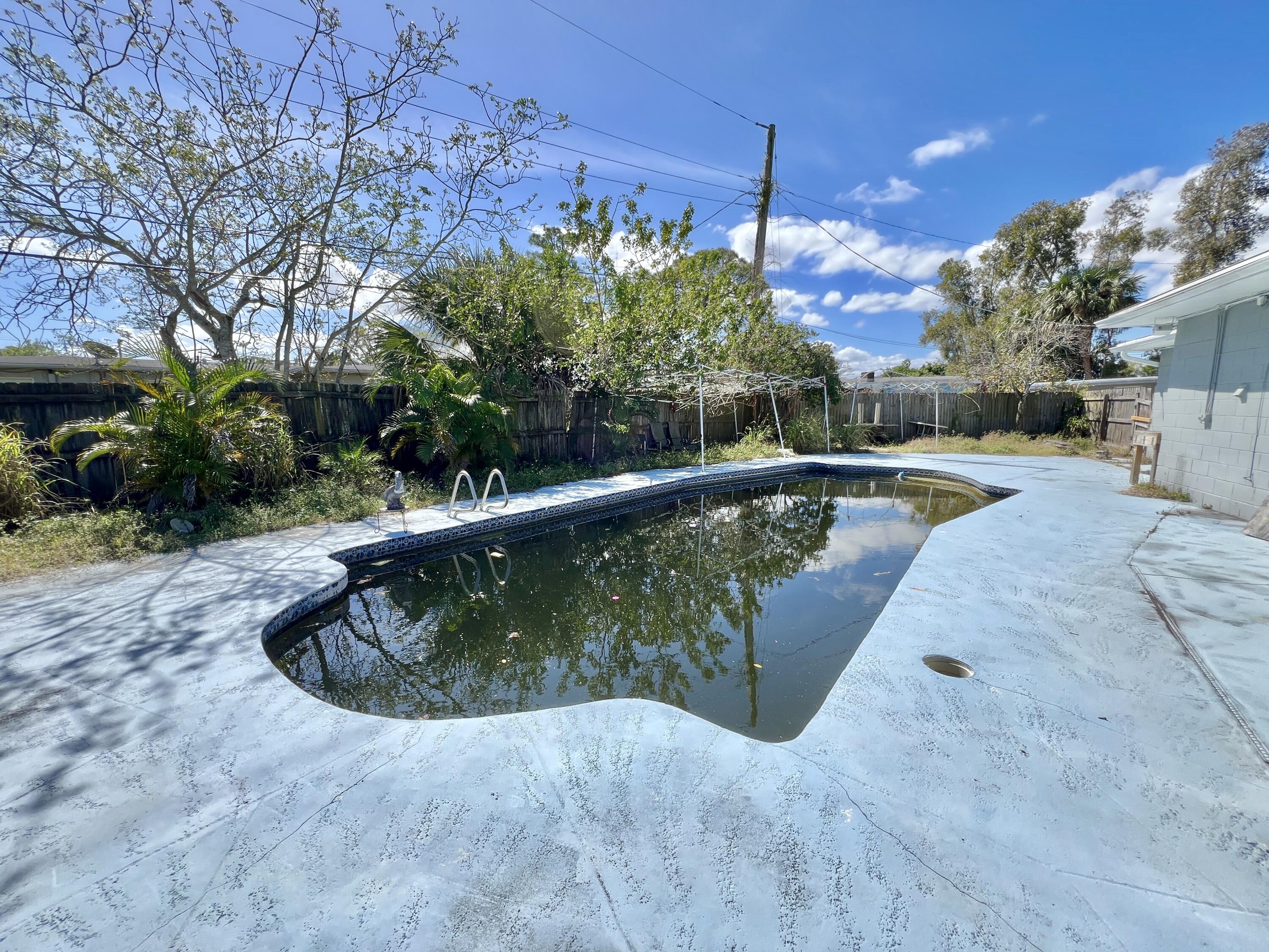 1215 Alamanda Lane Cocoa, FL 32922 - Photo 15 of 17 Pool (West View)