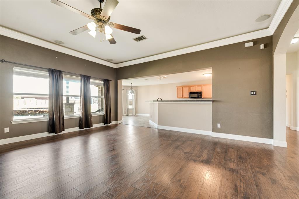 103 Springfield Lane Red Oak, TX 75165 - Photo 11 of 38